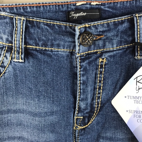 Supplies Canal Blue Jeans - Picture 4 of 7